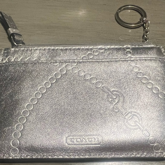 Coach gunmetal card holder - Picture 2 of 5